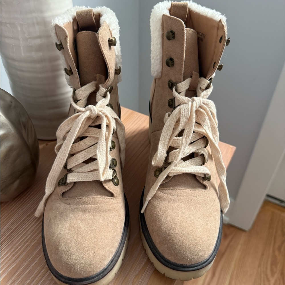 Cozy Tan Ankle Boots with Faux Fur - Picture 2 of 5
